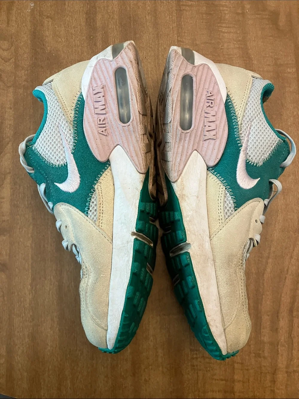 Nike AIR MAX White and Teal Lace-Up Running Sneakers